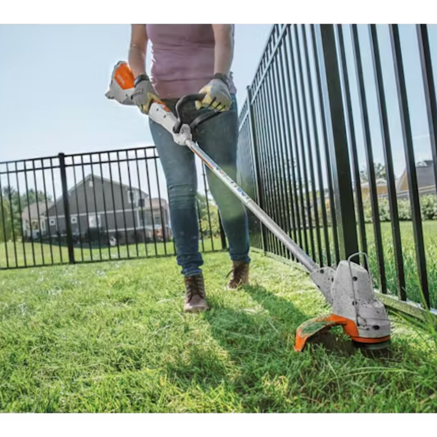 STIHL FSA 57 Battery Powered String Trimmer W/AK20 and AL101