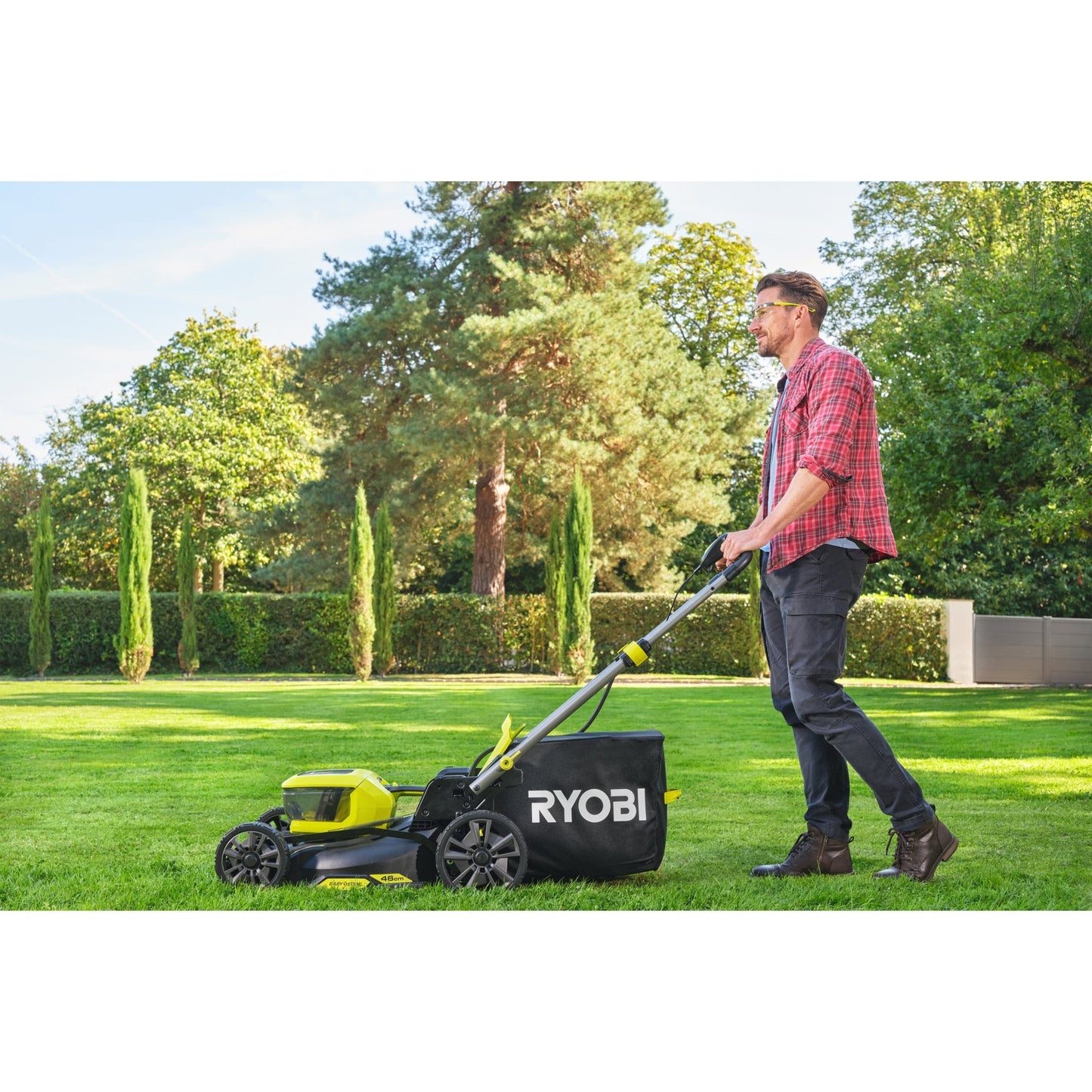 ONE+ 18V Brushless Accu 46cm Grasmaaier (incl. 2x5.0Ah accu)